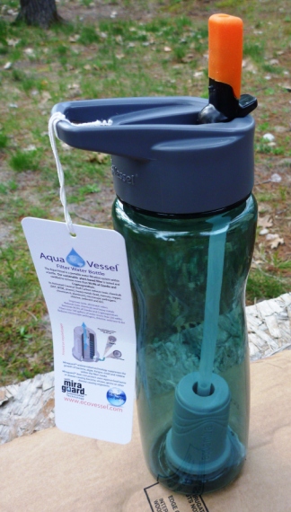 BOTTLE WITH SPOUT UP
